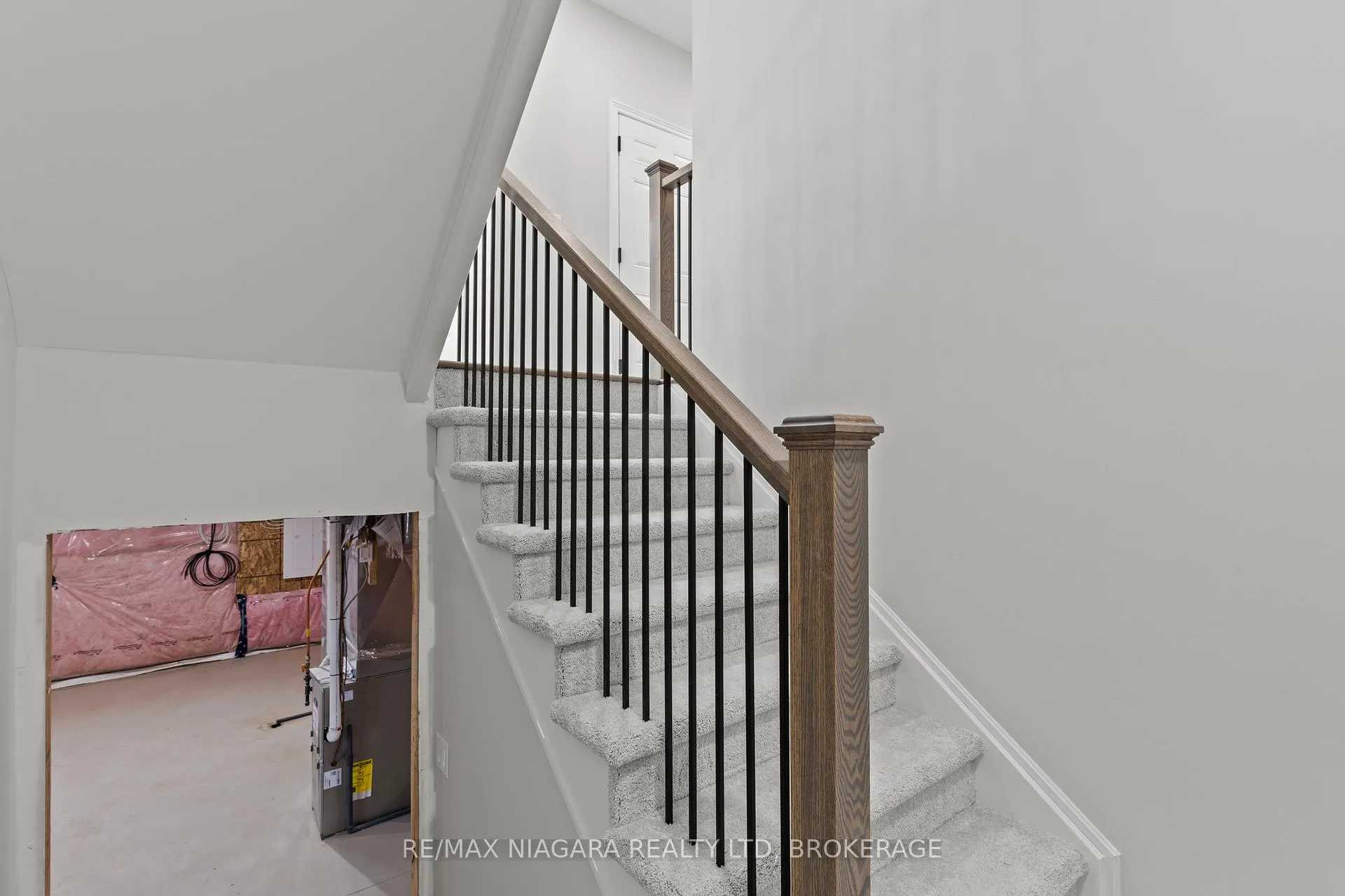 Photo 22 of 150 Hodgkins Avenue, Thorold, Allanburg/Thorold South — HOMEH