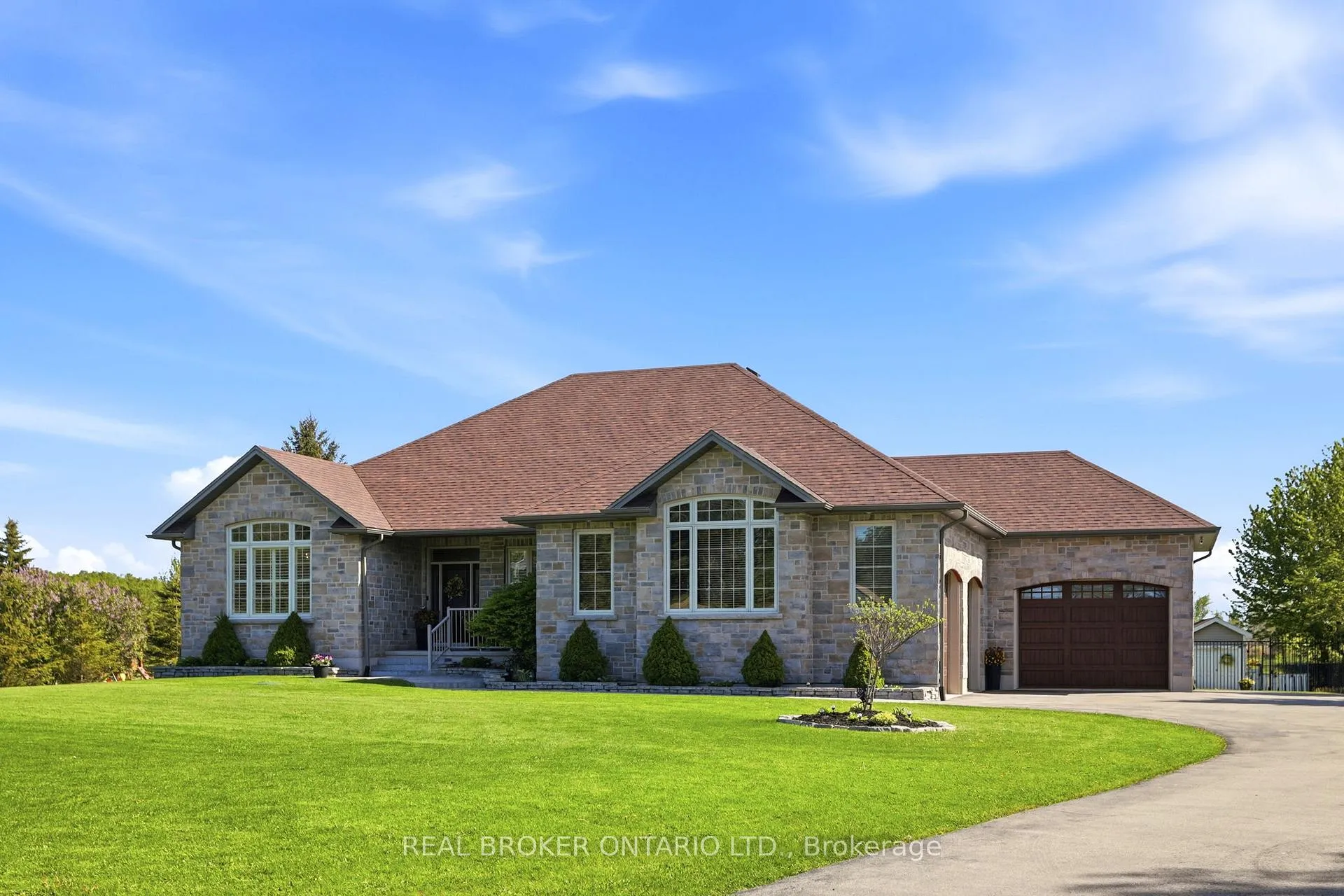 Photo 2 of 13475 Fourth Line, Halton Hills, Rural Halton Hills — HOMEH