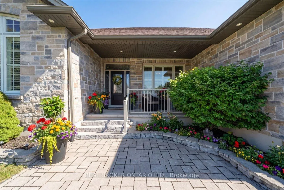 Photo 3 of 13475 Fourth Line, Halton Hills, Rural Halton Hills — HOMEH