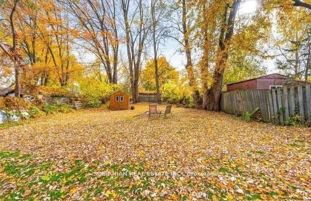 Photo 10 of 207 Bayview Avenue, Georgina, Keswick South — HOMEH
