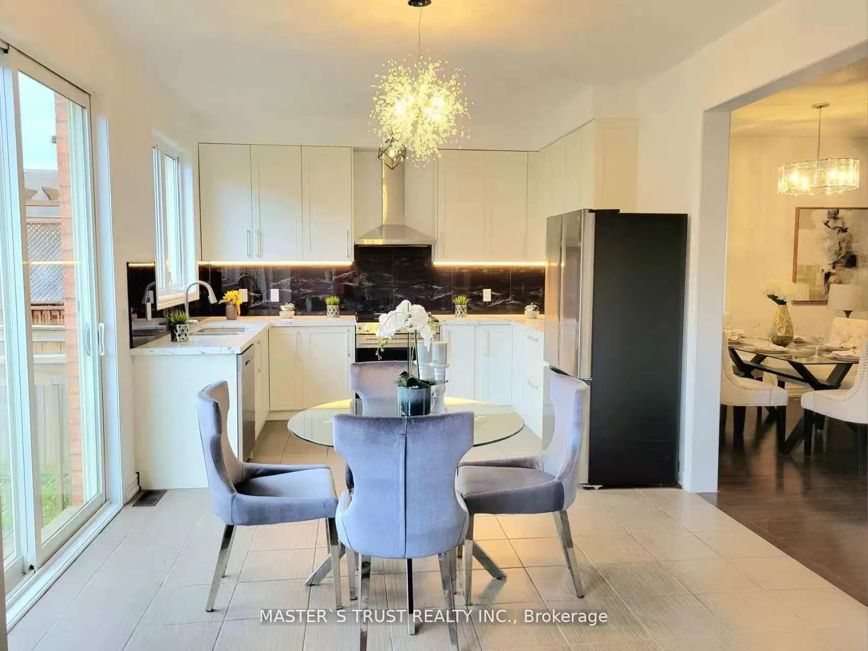 Photo 10 of 11 Beacon Point Street, Markham, Wismer — HOMEH