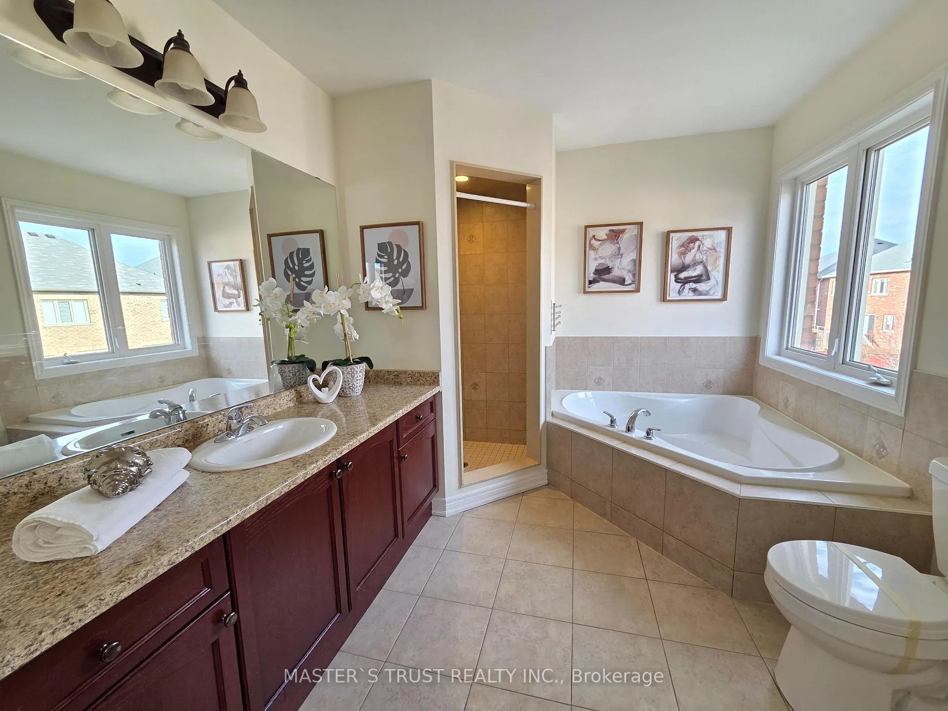 Photo 17 of 11 Beacon Point Street, Markham, Wismer — HOMEH