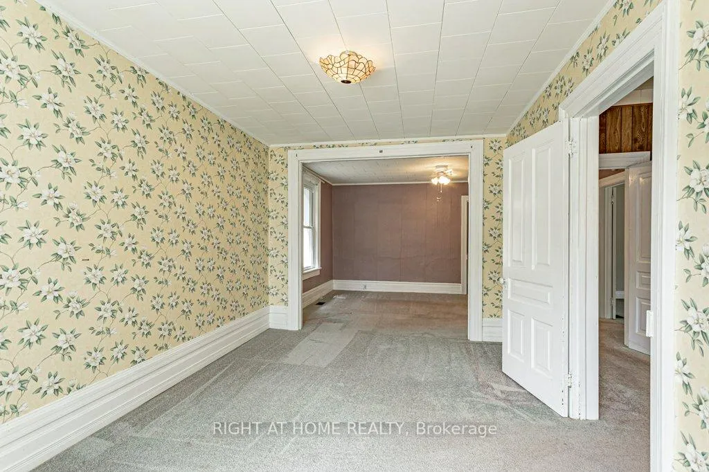 Photo 10 of 86 Manitoba Street, St. Thomas — HOMEH