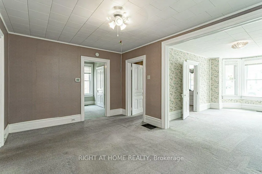 Photo 13 of 86 Manitoba Street, St. Thomas — HOMEH