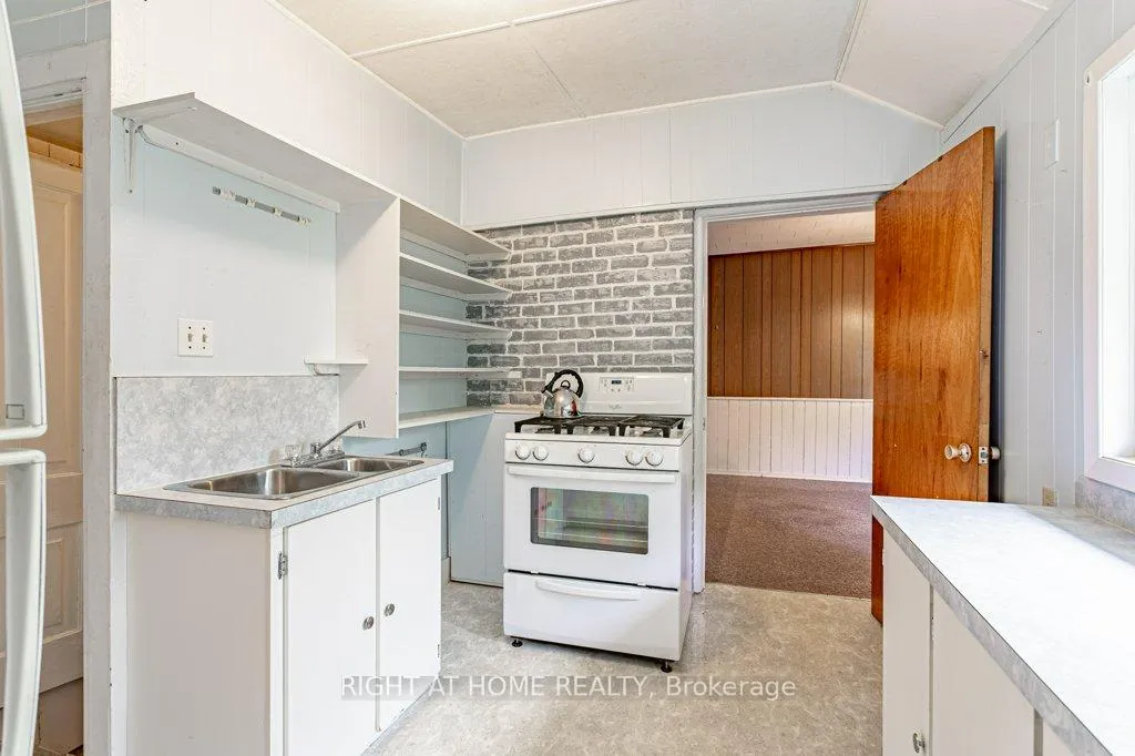Photo 22 of 86 Manitoba Street, St. Thomas — HOMEH