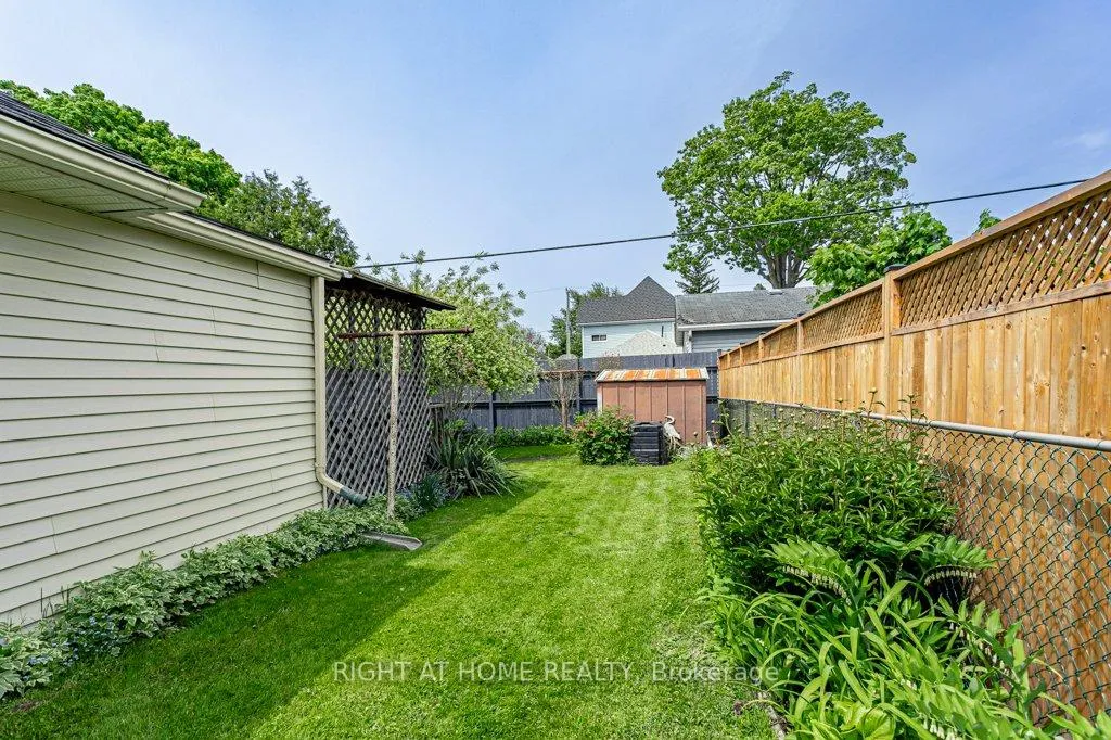 Photo 27 of 86 Manitoba Street, St. Thomas — HOMEH