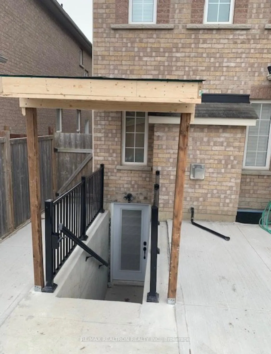 Photo 3 of Unit Basement, 22 Mount Pleasant Avenue, Whitby, Blue Grass Meadows — HOMEH