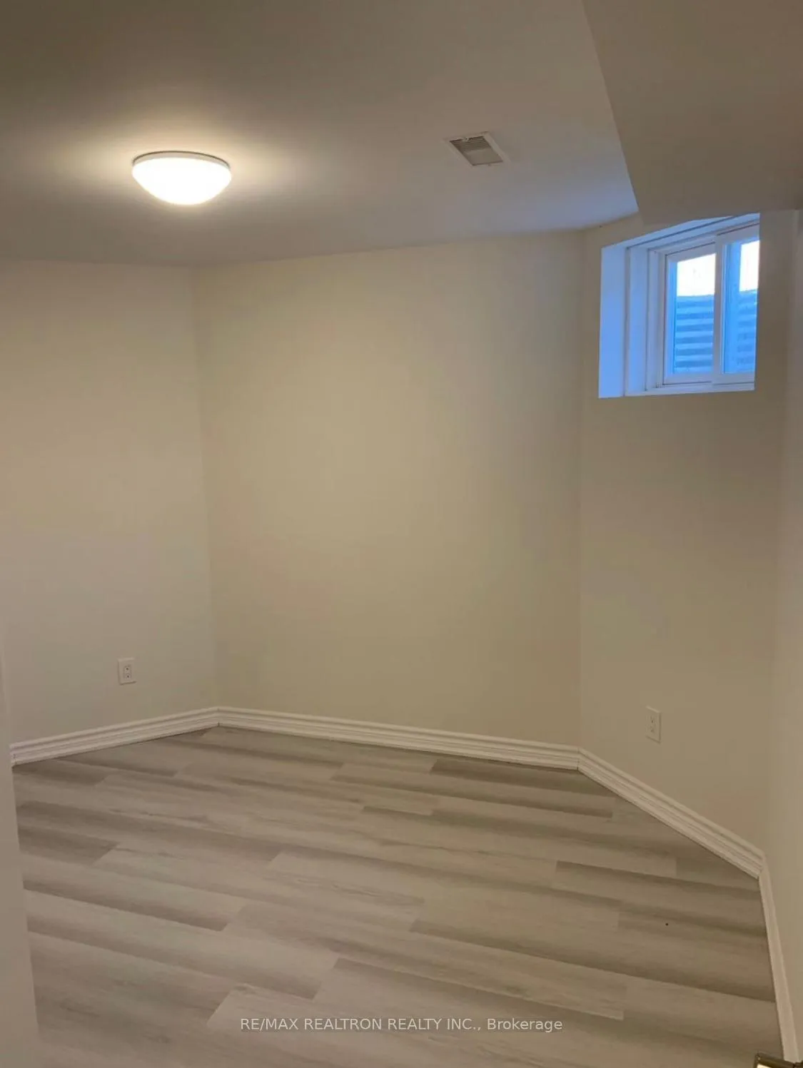 Photo 6 of Unit Basement, 22 Mount Pleasant Avenue, Whitby, Blue Grass Meadows — HOMEH