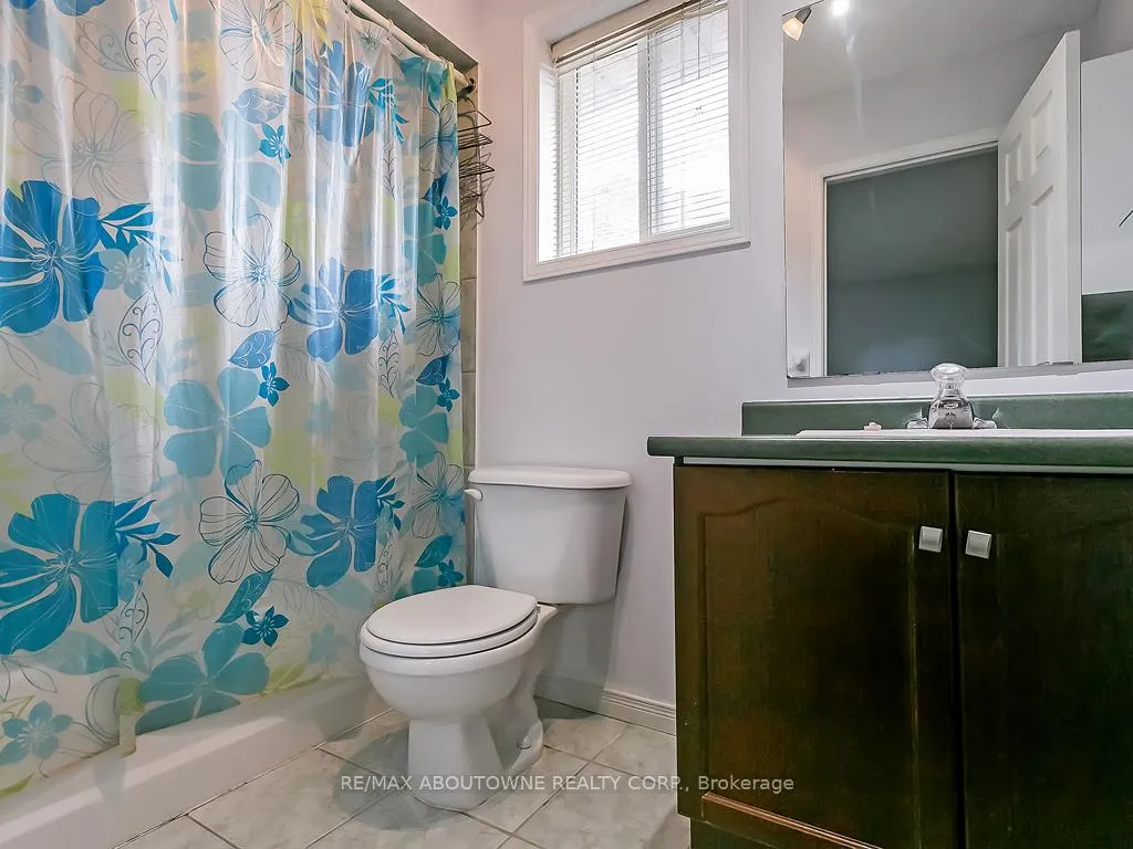 Photo 19 of 1310 Blanshard Drive, Burlington, Tansley — HOMEH