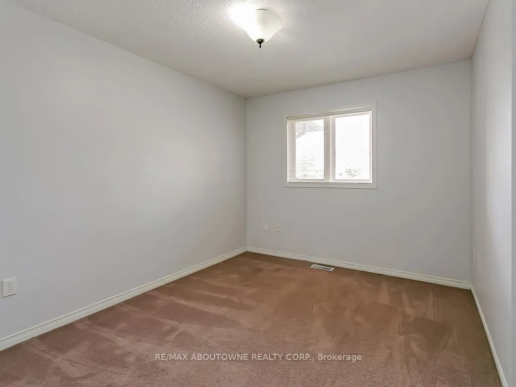 Photo 21 of 1310 Blanshard Drive, Burlington, Tansley — HOMEH