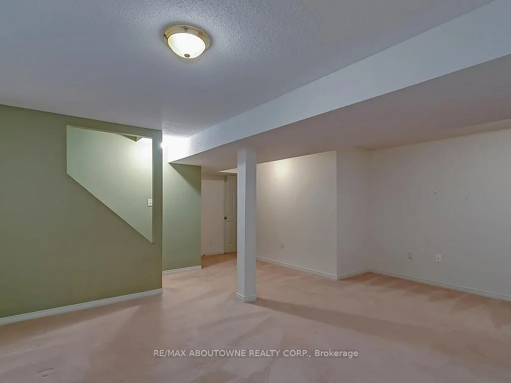 Photo 25 of 1310 Blanshard Drive, Burlington, Tansley — HOMEH