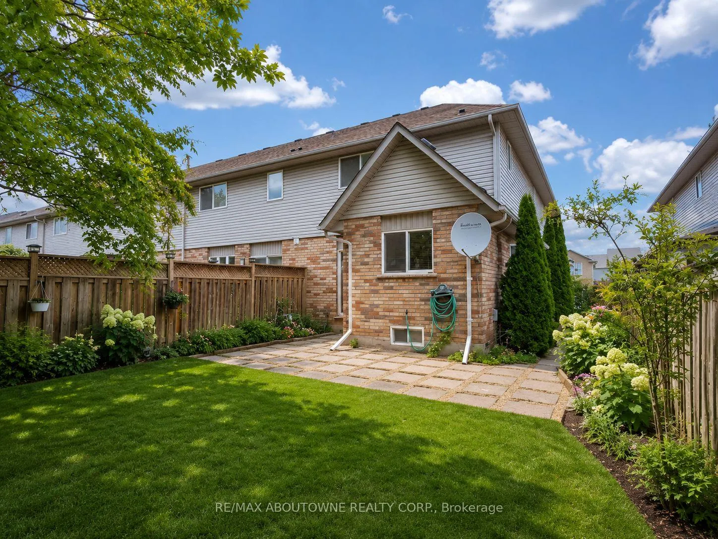 Photo 26 of 1310 Blanshard Drive, Burlington, Tansley — HOMEH