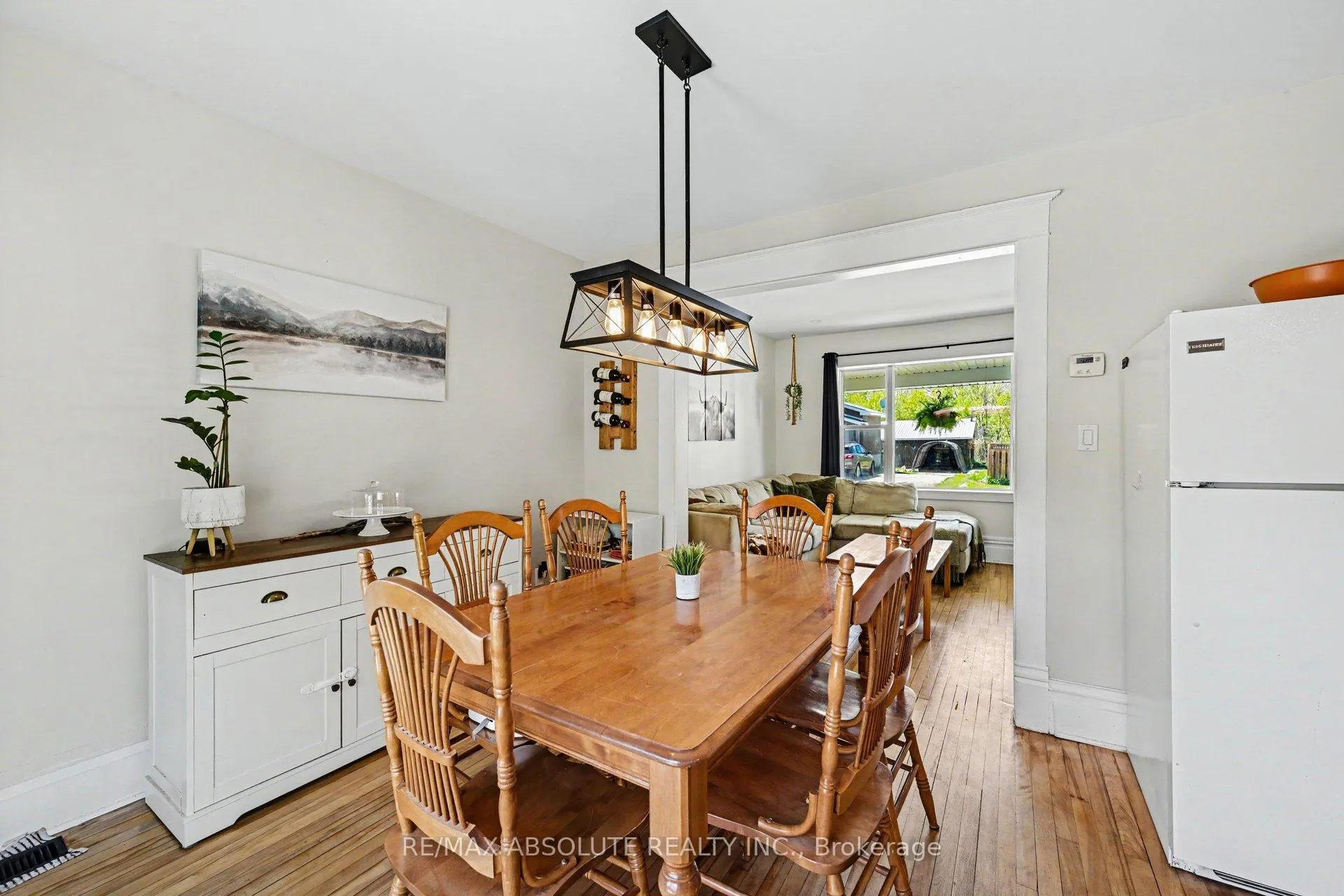 Photo 13 of 21 Bank Street N, Renfrew — HOMEH