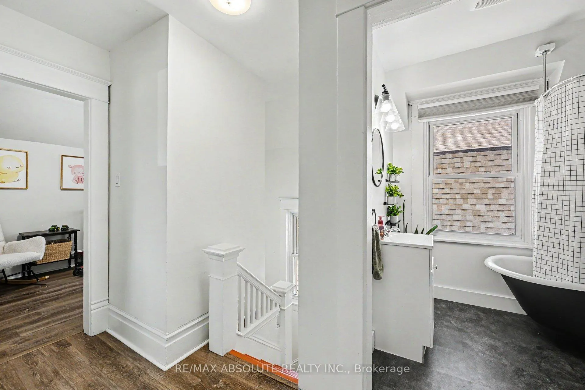 Photo 19 of 21 Bank Street N, Renfrew — HOMEH