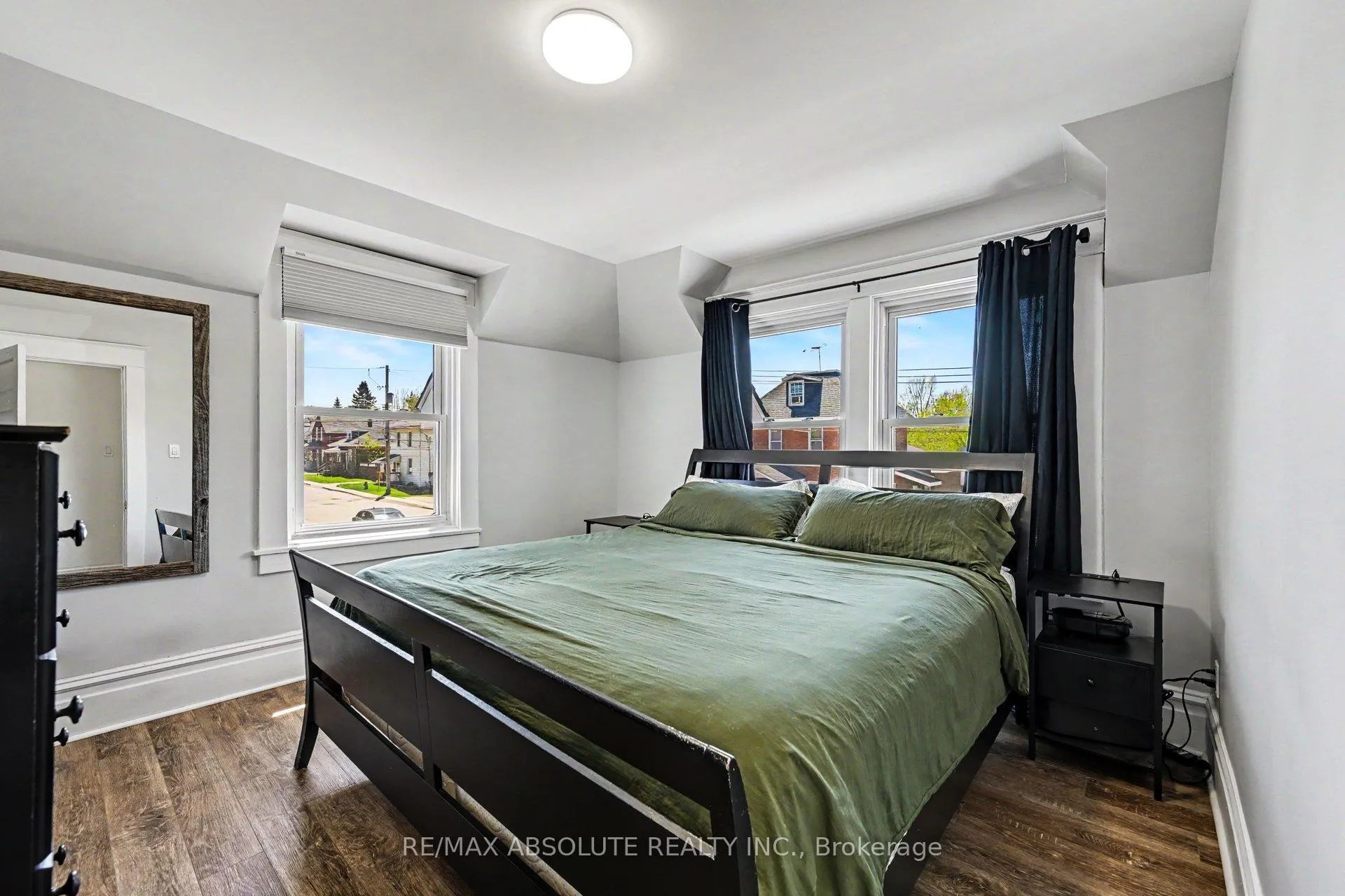 Photo 25 of 21 Bank Street N, Renfrew — HOMEH