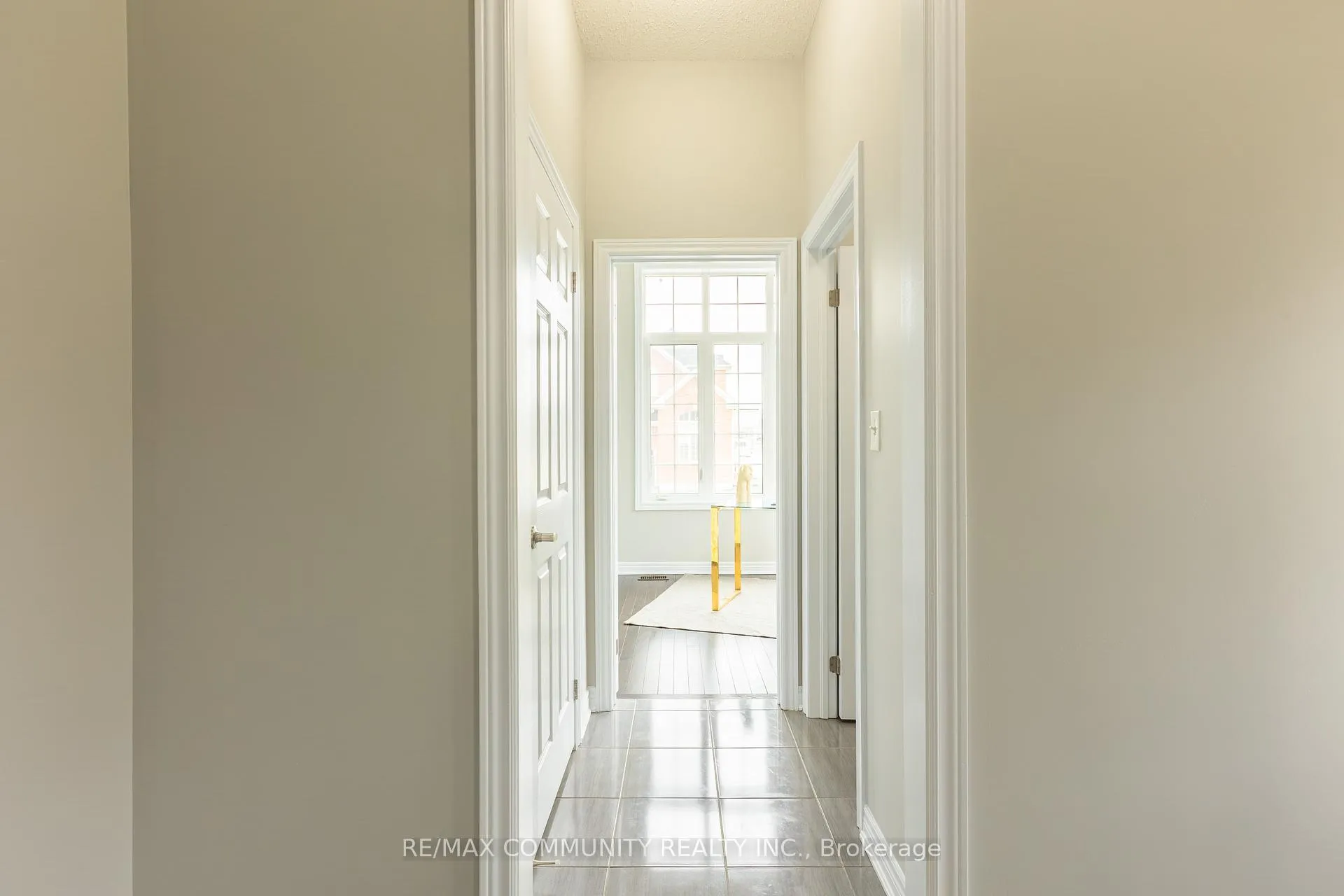 Photo 6 of 2 Titan Trail, Markham, Cedarwood — HOMEH