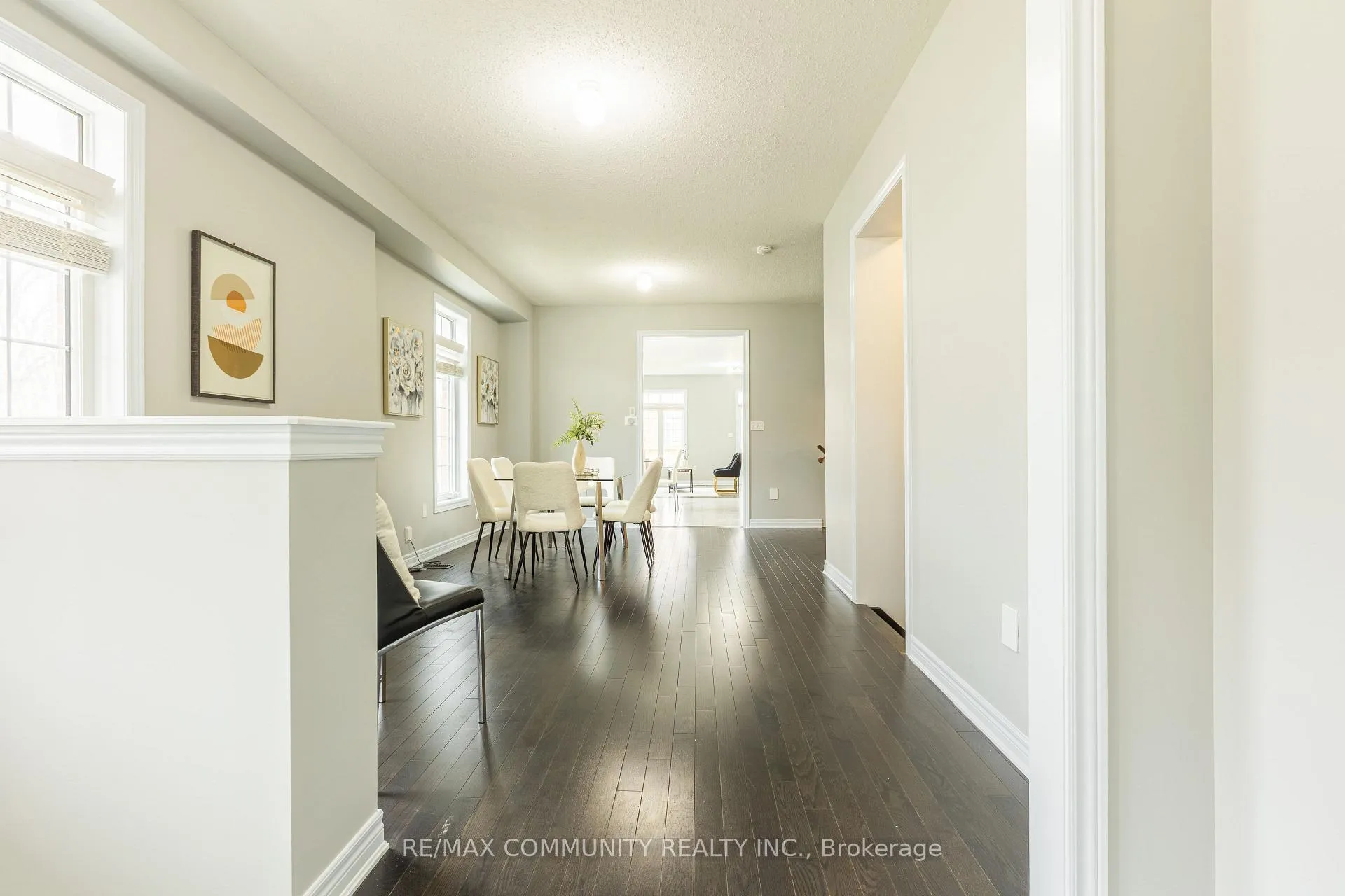 Photo 9 of 2 Titan Trail, Markham, Cedarwood — HOMEH