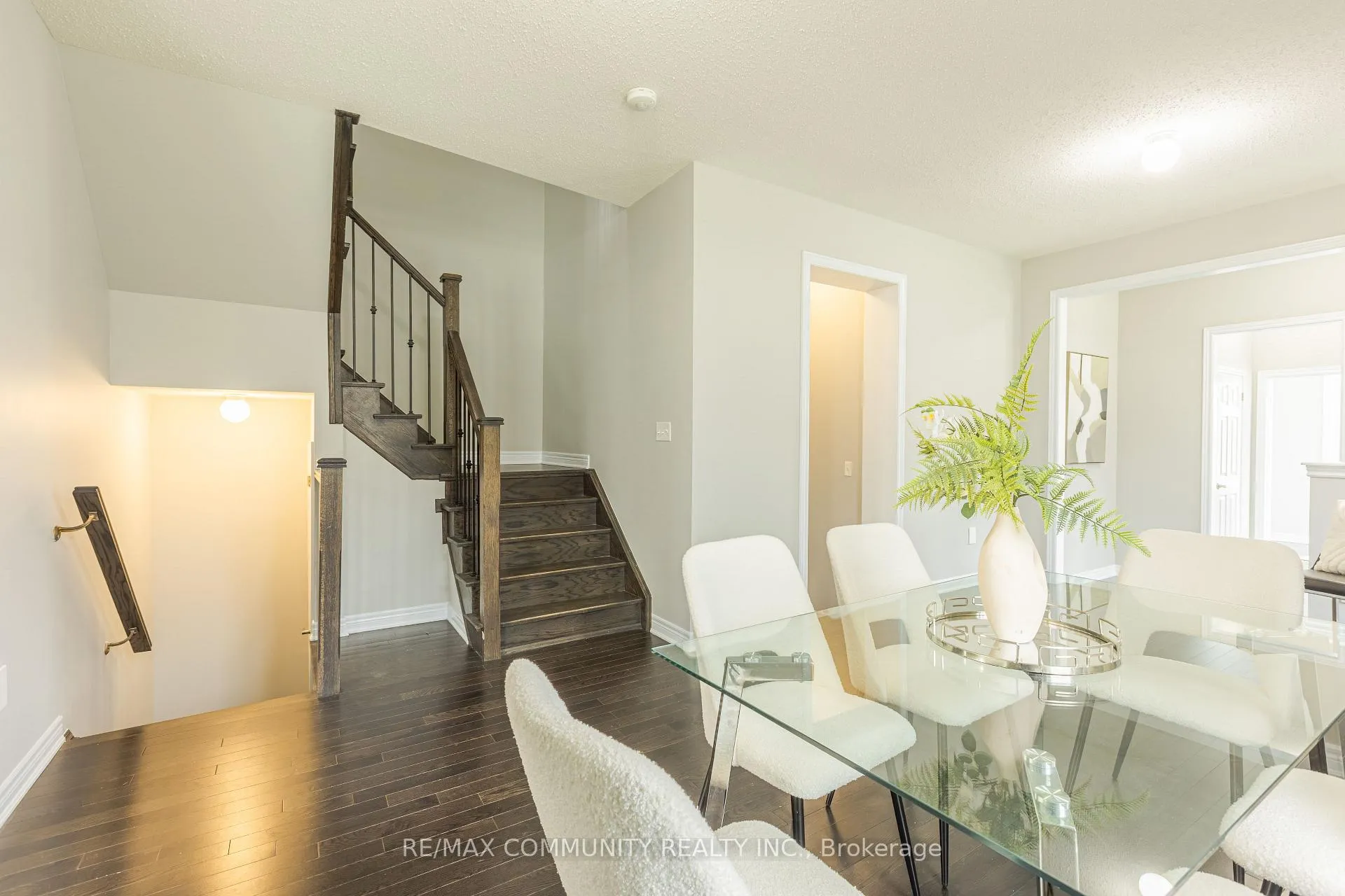 Photo 12 of 2 Titan Trail, Markham, Cedarwood — HOMEH