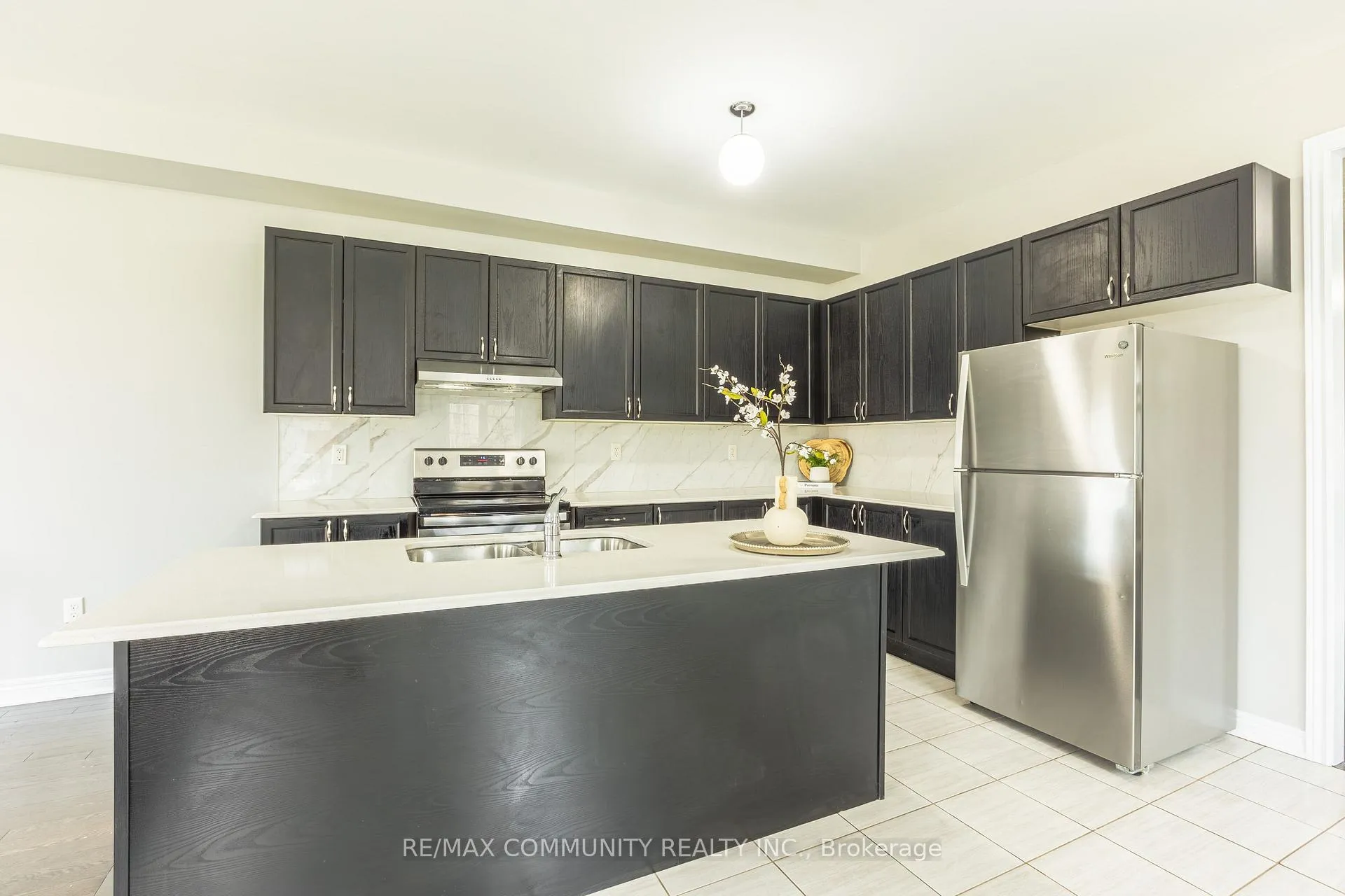 Photo 15 of 2 Titan Trail, Markham, Cedarwood — HOMEH