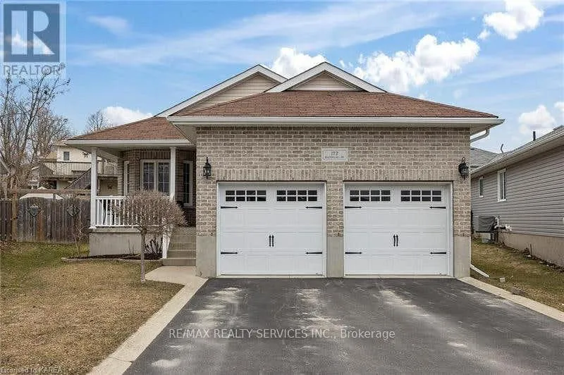 Photo 3 of 172 Macdougall Drive, Loyalist, Amherstview — HOMEH
