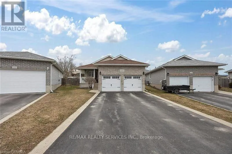 Photo 6 of 172 Macdougall Drive, Loyalist, Amherstview — HOMEH