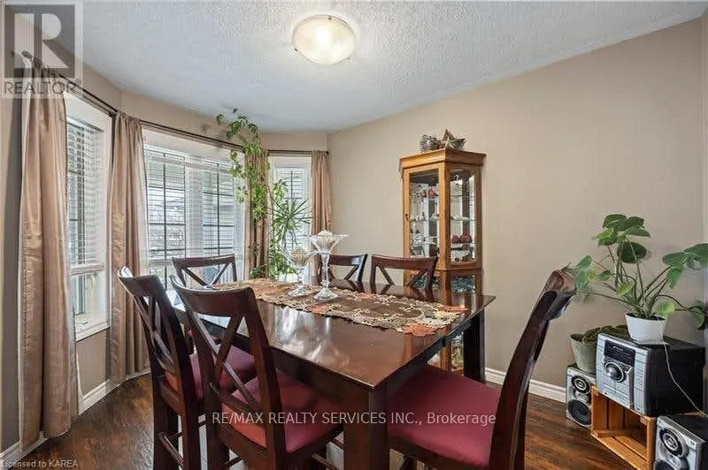 Photo 7 of 172 Macdougall Drive, Loyalist, Amherstview — HOMEH