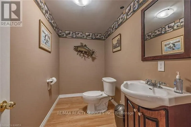 Photo 32 of 172 Macdougall Drive, Loyalist, Amherstview — HOMEH