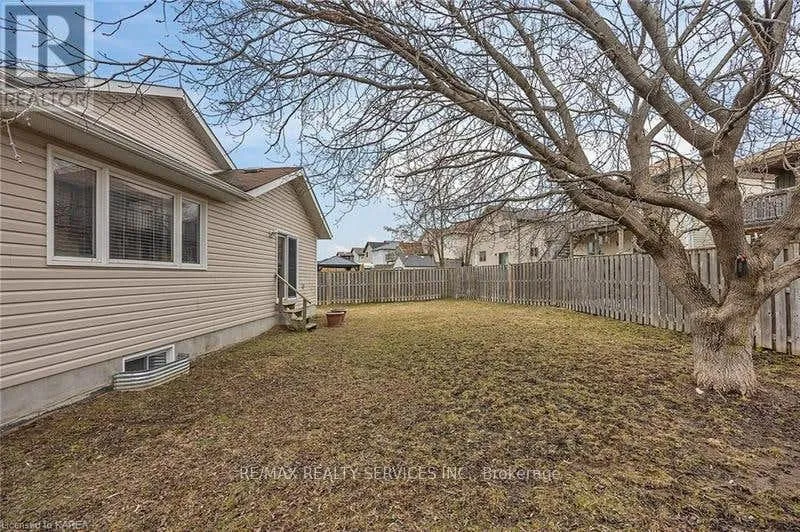 Photo 34 of 172 Macdougall Drive, Loyalist, Amherstview — HOMEH