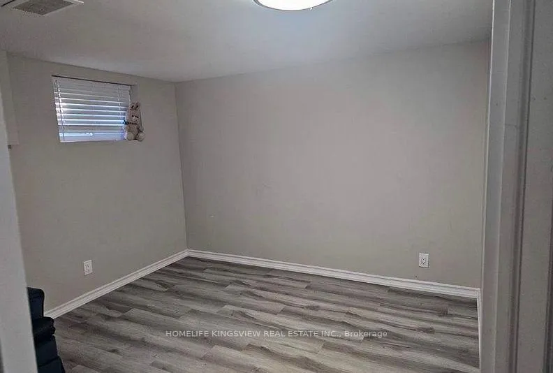 Photo 3 of 14 Kirby Road, North York, Downsview-Roding-CFB — HOMEH