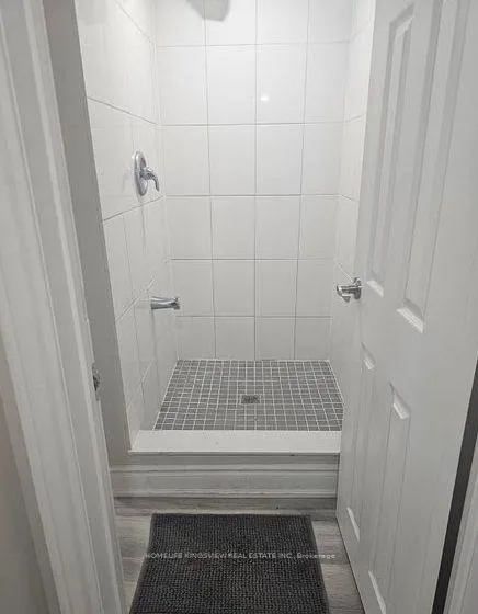 Photo 6 of 14 Kirby Road, North York, Downsview-Roding-CFB — HOMEH