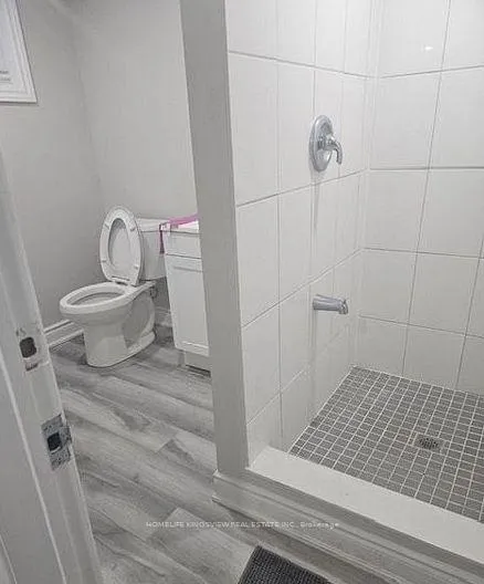 Photo 7 of 14 Kirby Road, North York, Downsview-Roding-CFB — HOMEH