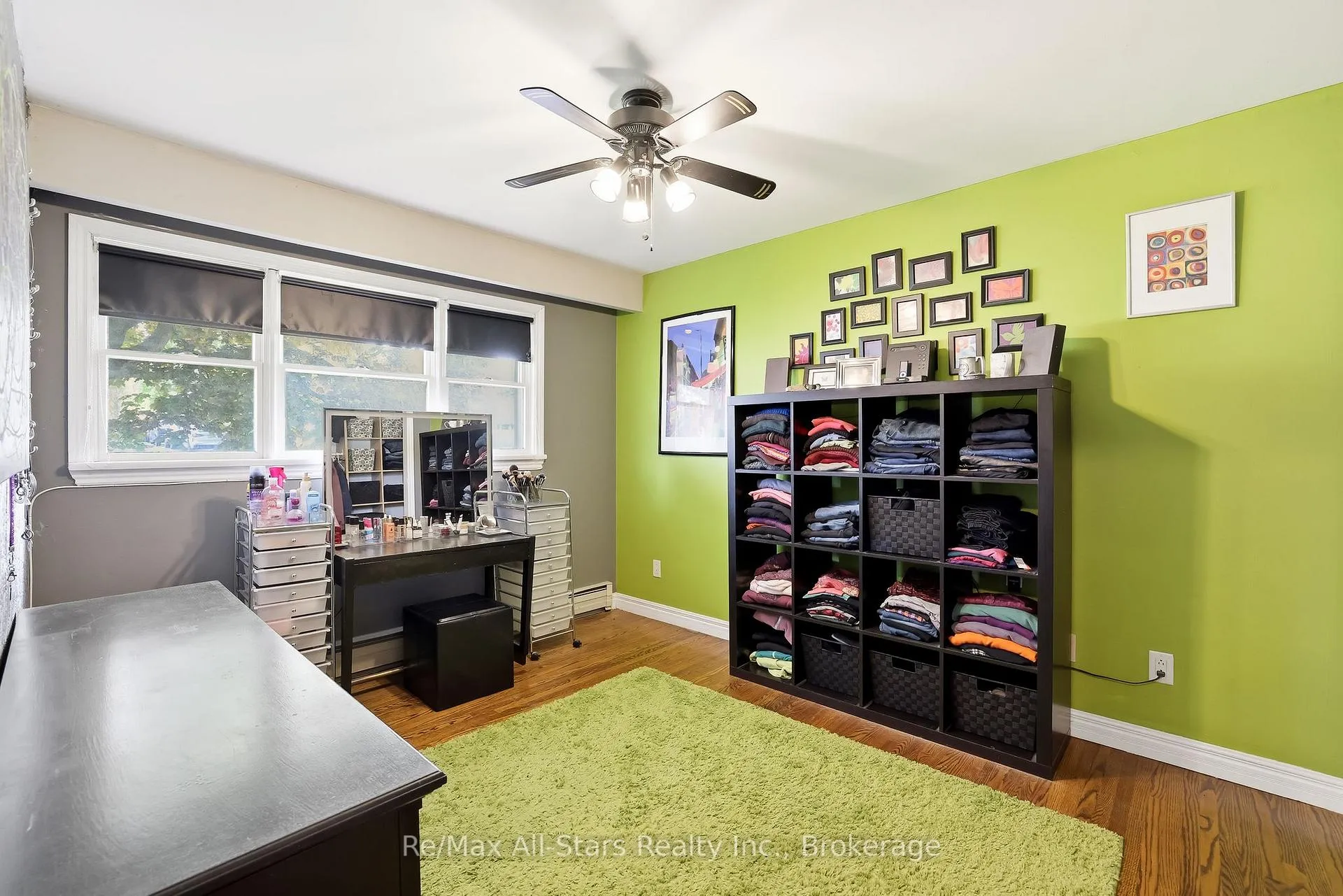 Photo 16 of 54 Grandview Street S, Oshawa, Donevan — HOMEH