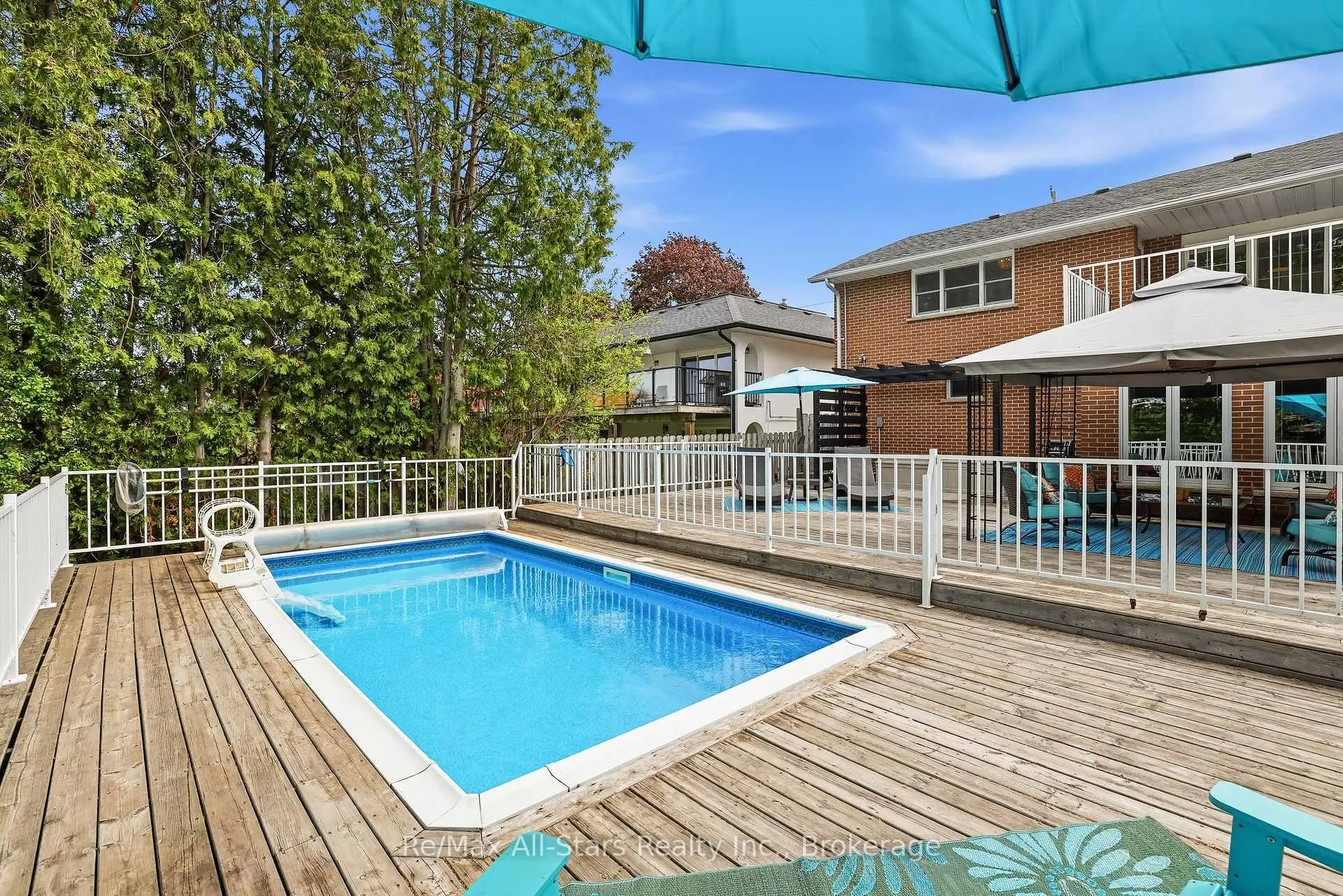 Photo 41 of 54 Grandview Street S, Oshawa, Donevan — HOMEH
