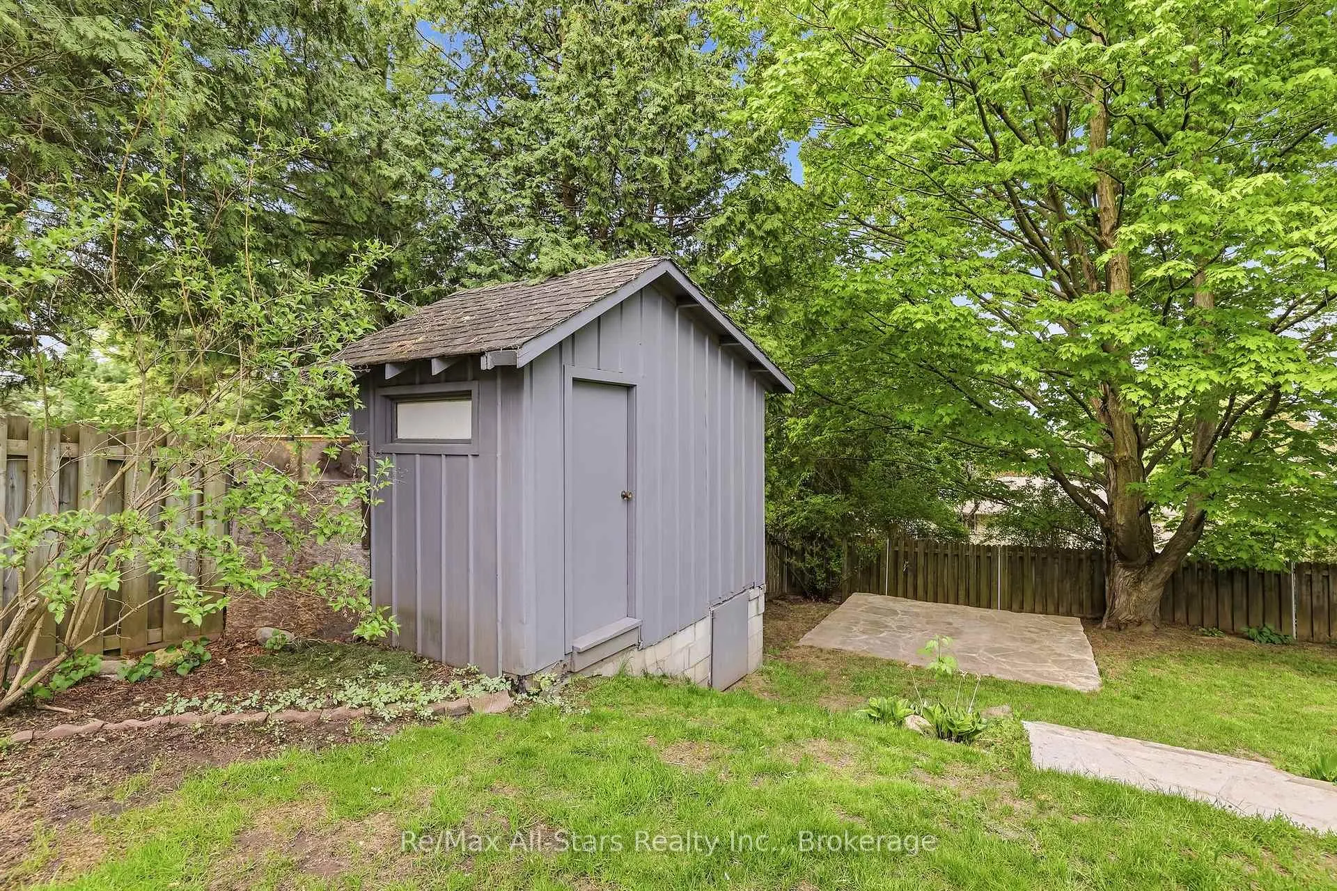 Photo 44 of 54 Grandview Street S, Oshawa, Donevan — HOMEH