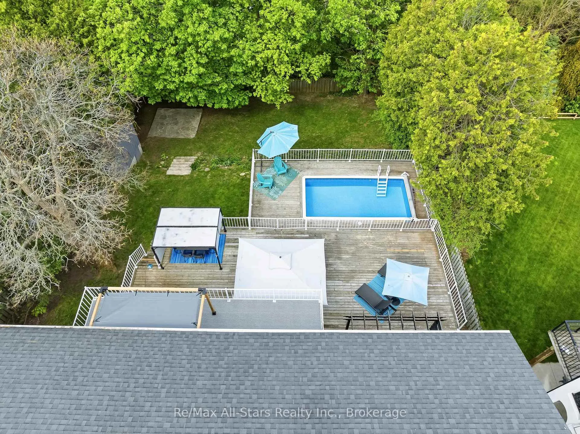 Photo 48 of 54 Grandview Street S, Oshawa, Donevan — HOMEH