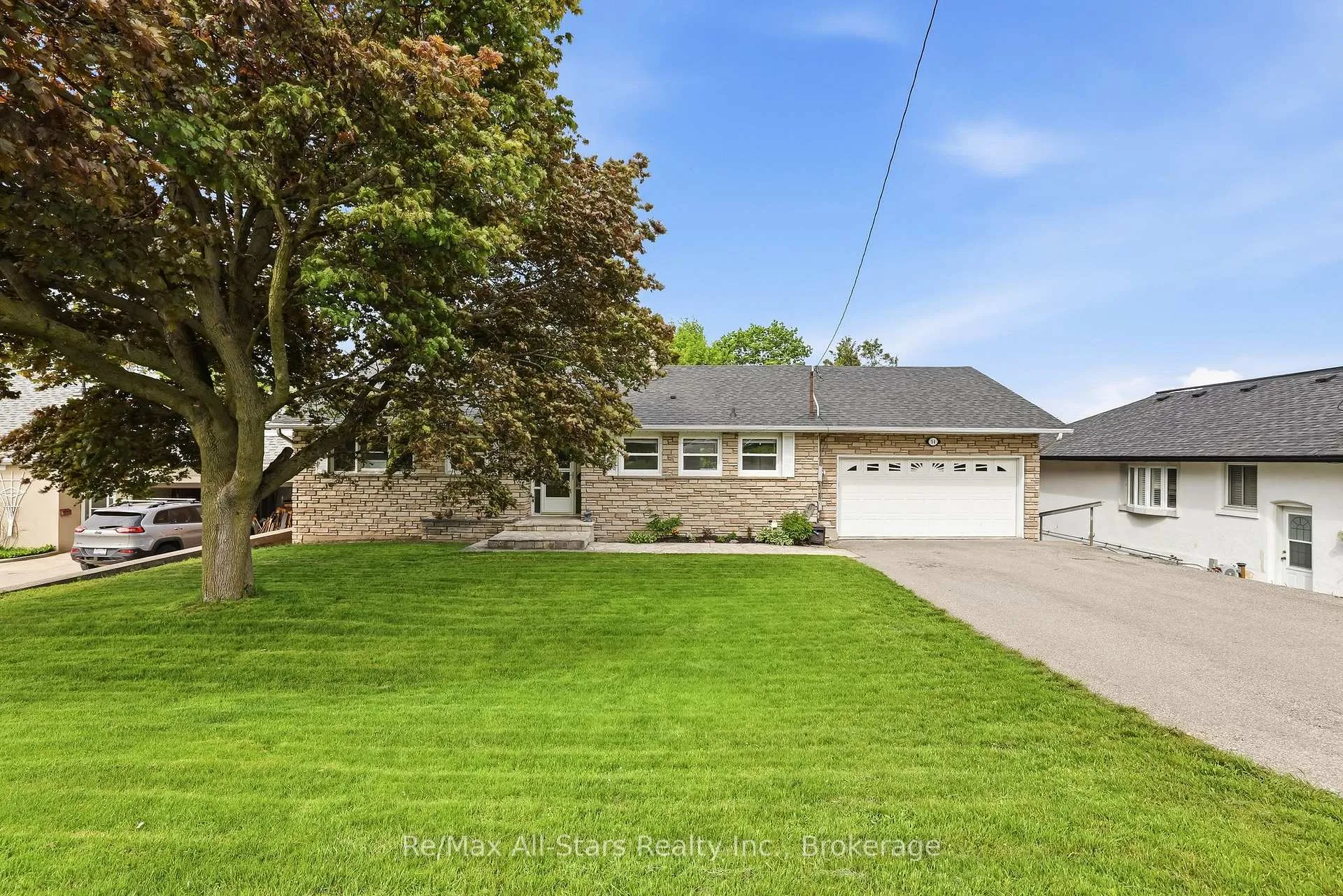 Photo 50 of 54 Grandview Street S, Oshawa, Donevan — HOMEH