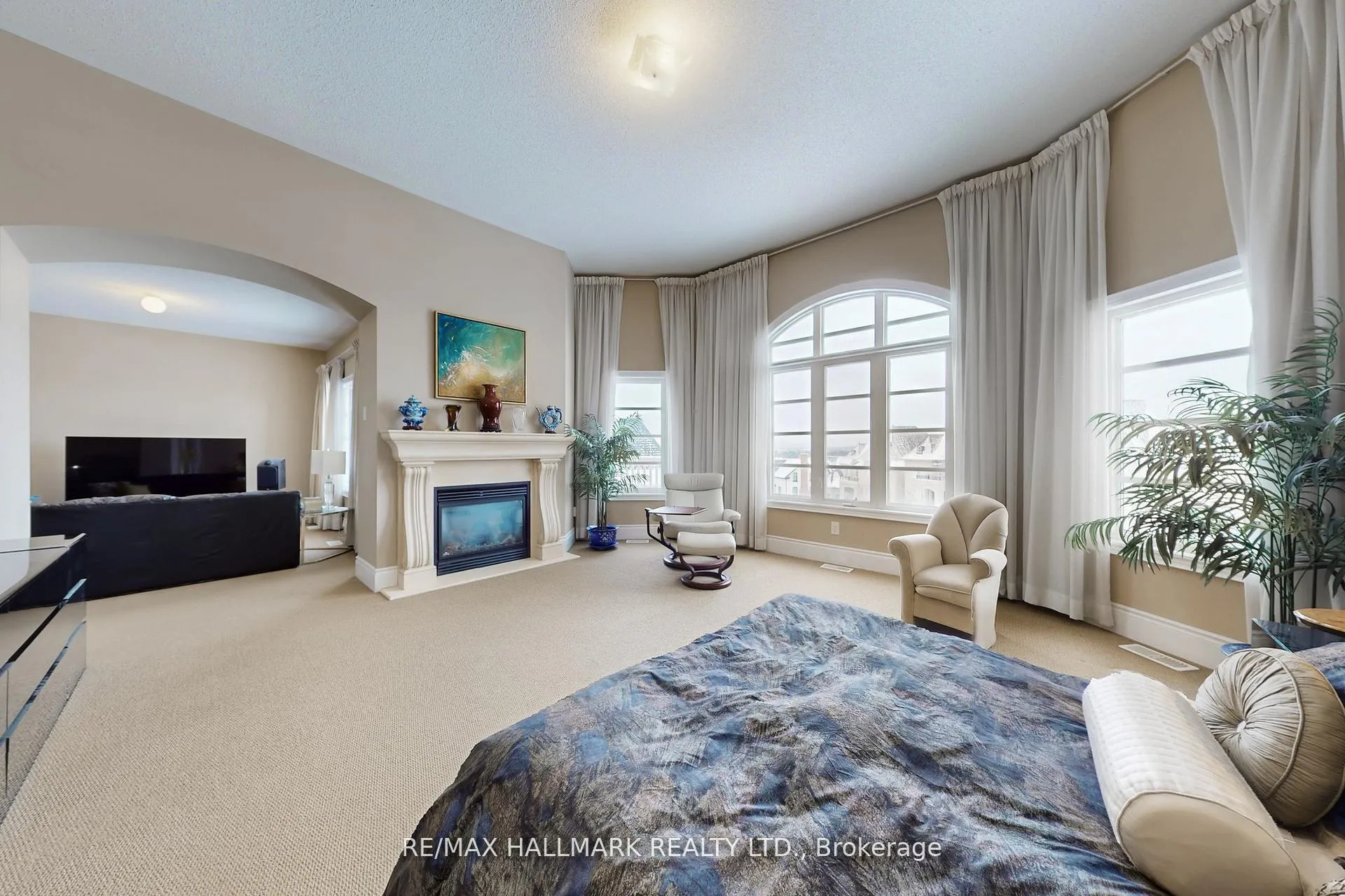 Photo 28 of 123 Carisbrooke Circle, Aurora, Bayview Southeast — HOMEH