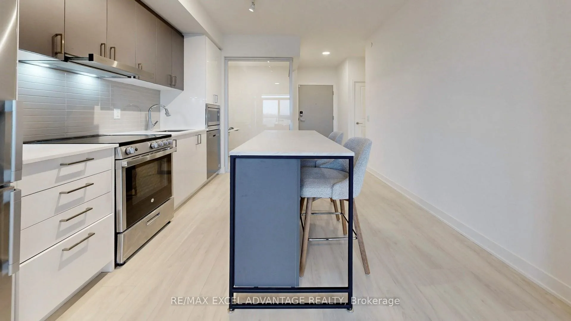 Photo 8 of Unit 525, 50 Upper Mall Way, Vaughan, Brownridge — HOMEH