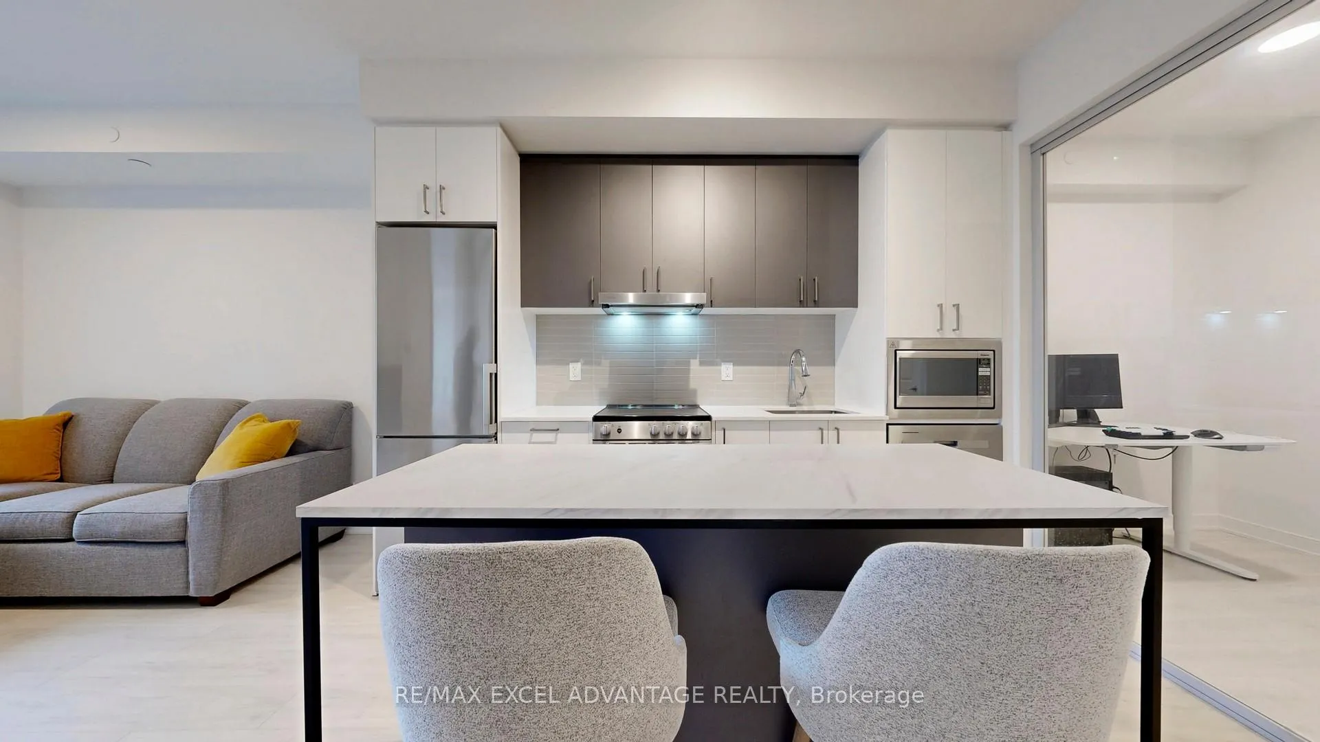 Photo 9 of Unit 525, 50 Upper Mall Way, Vaughan, Brownridge — HOMEH