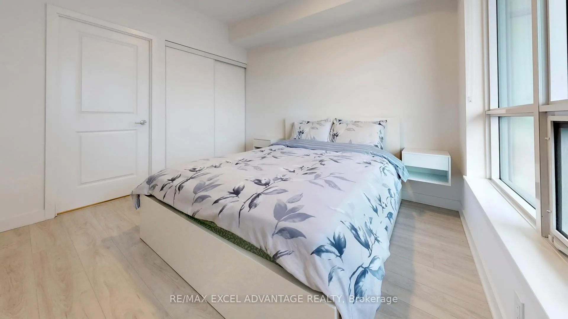 Photo 13 of Unit 525, 50 Upper Mall Way, Vaughan, Brownridge — HOMEH