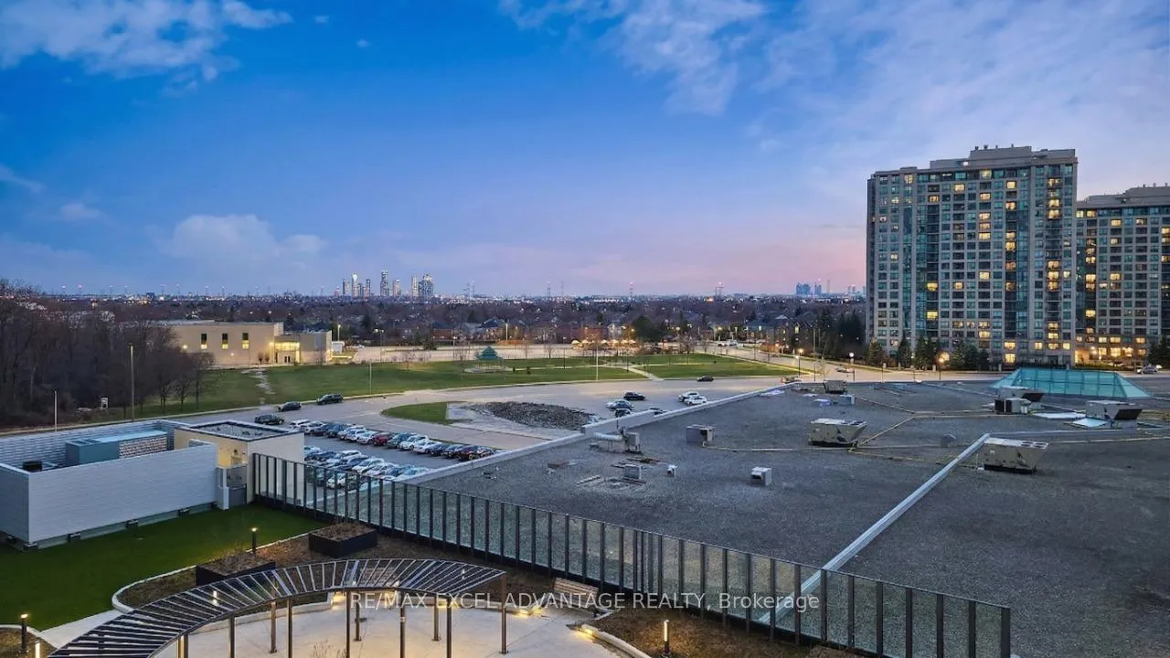 Photo 16 of Unit 525, 50 Upper Mall Way, Vaughan, Brownridge — HOMEH