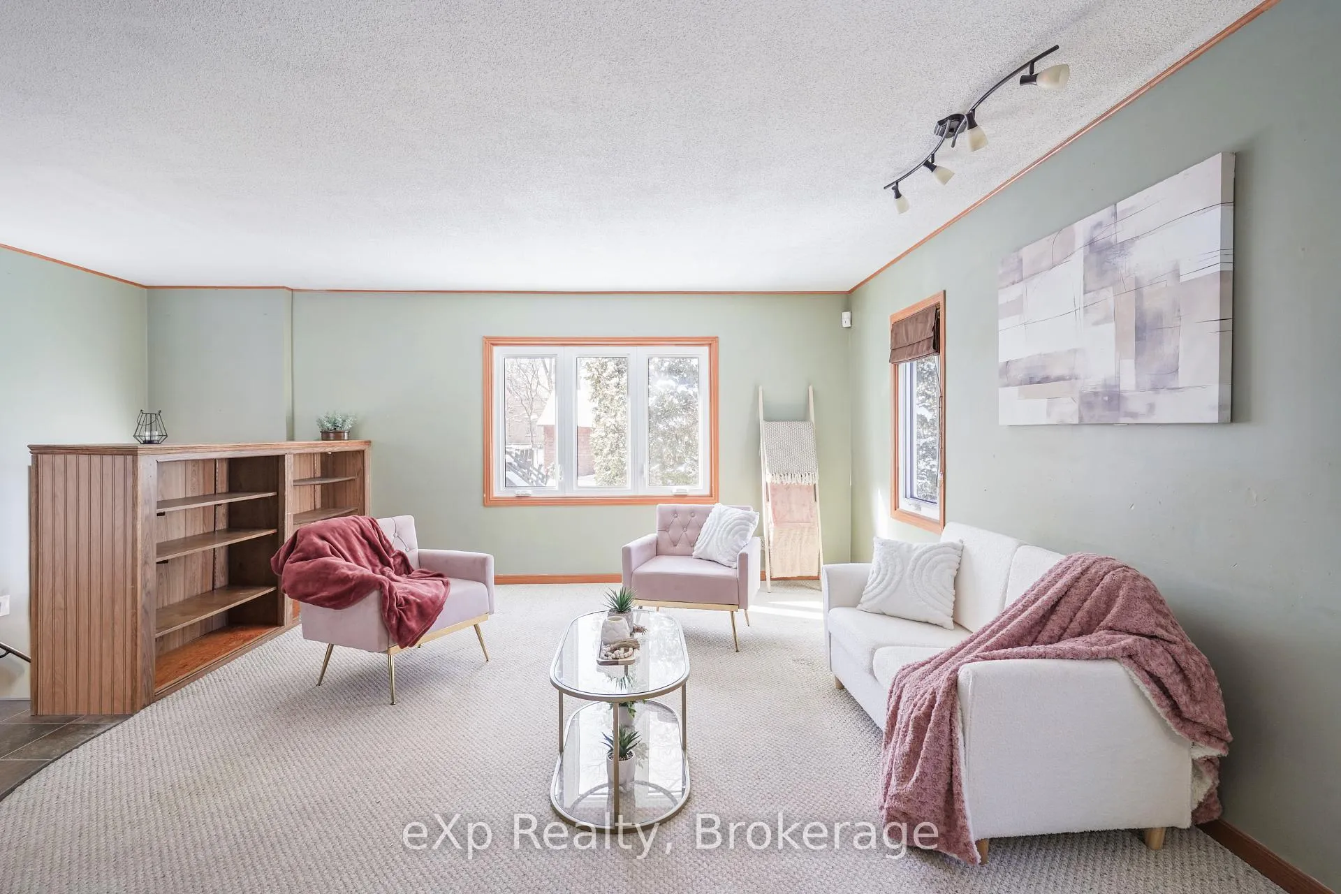 Photo 5 of 78 Victoria Avenue E, South Huron, Stephen — HOMEH