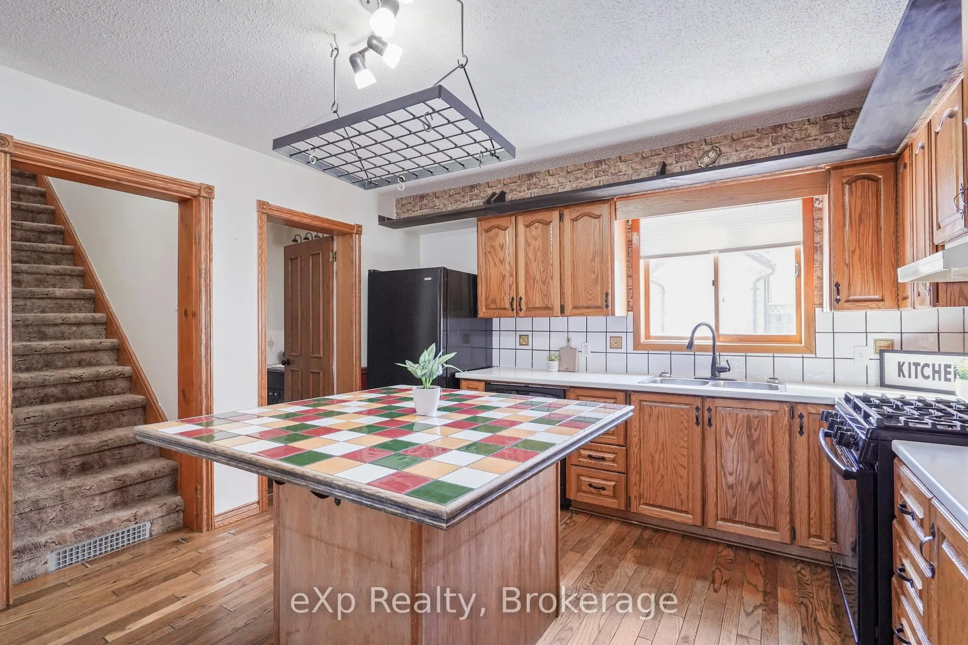 Photo 13 of 78 Victoria Avenue E, South Huron, Stephen — HOMEH