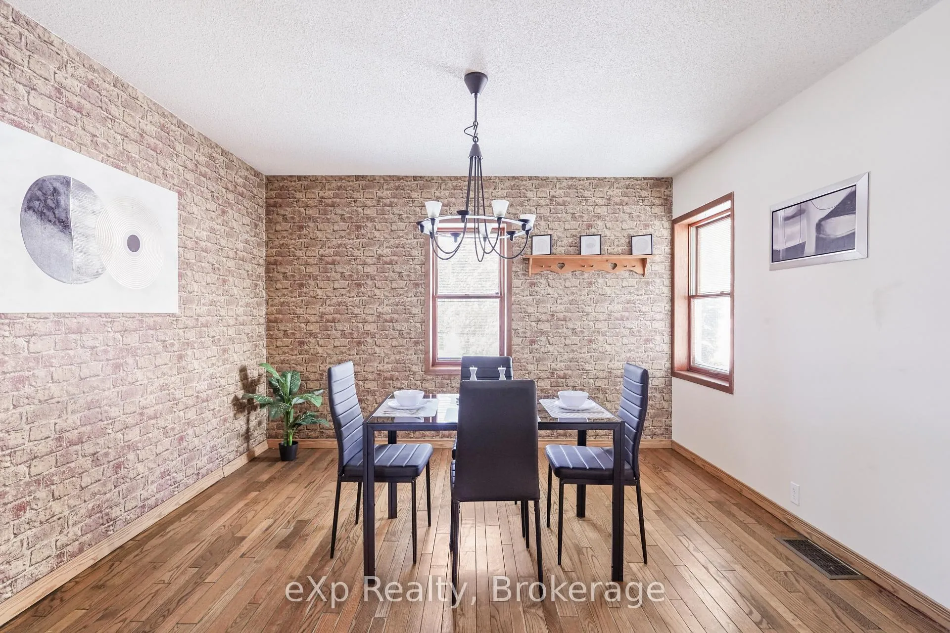 Photo 17 of 78 Victoria Avenue E, South Huron, Stephen — HOMEH
