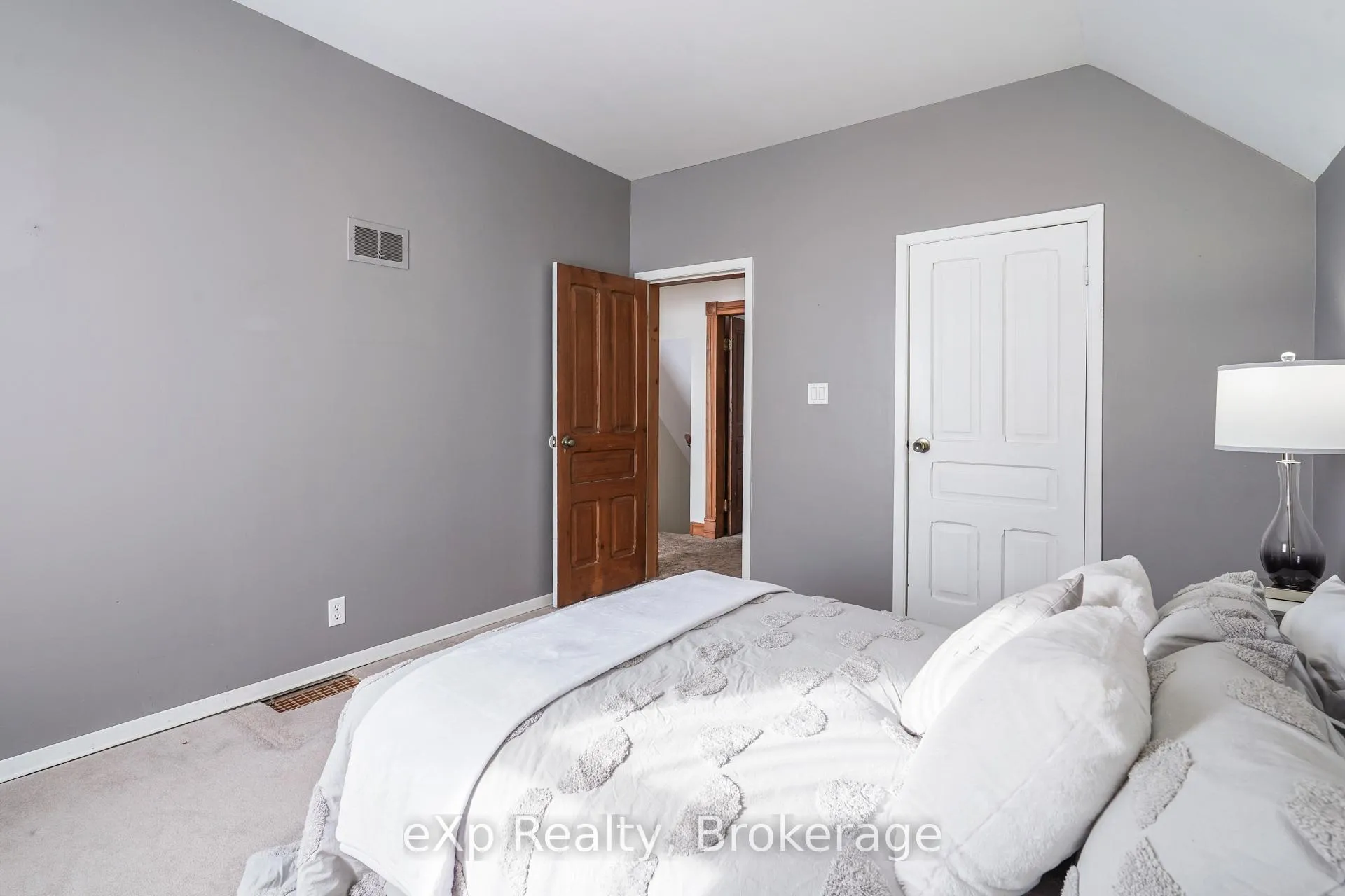 Photo 30 of 78 Victoria Avenue E, South Huron, Stephen — HOMEH