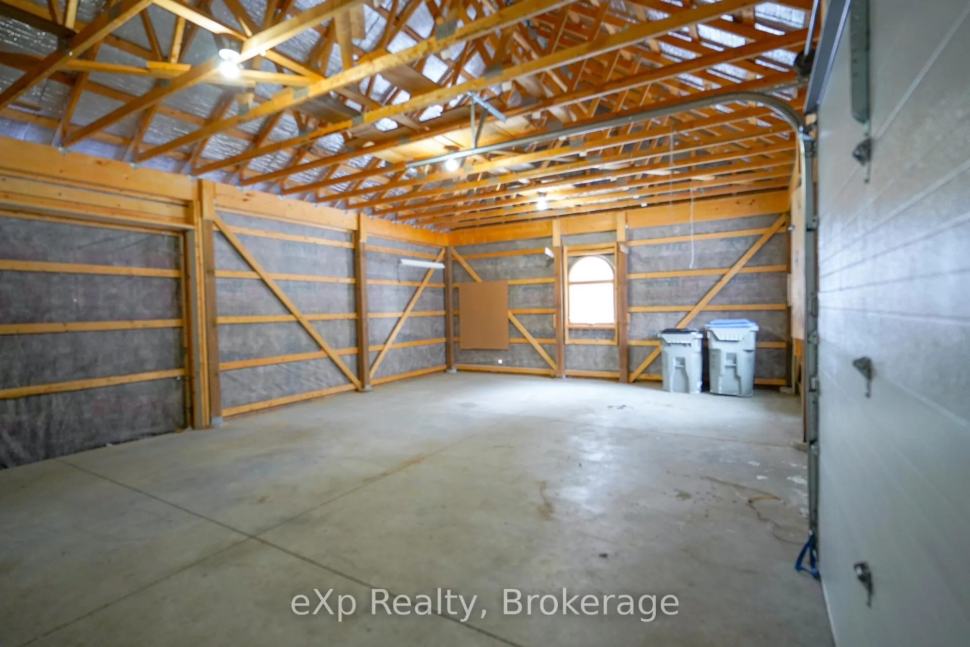 Photo 46 of 78 Victoria Avenue E, South Huron, Stephen — HOMEH