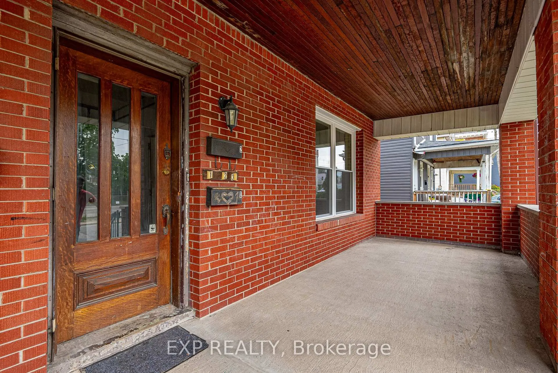 Photo 2 of 4865 Armoury Street, Niagara Falls, Cherrywood — HOMEH