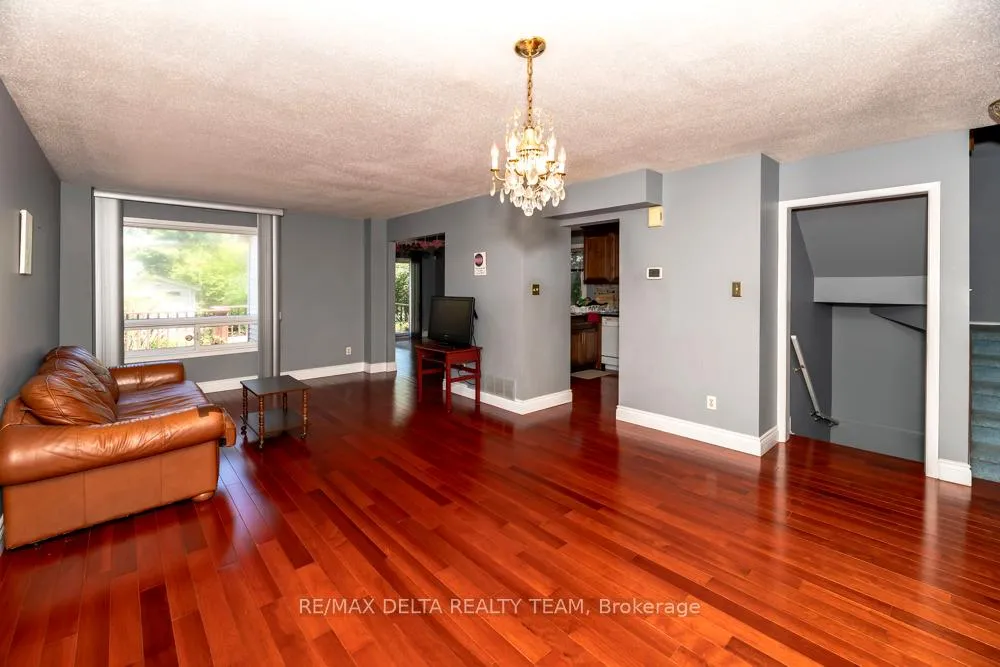 Photo 8 of 132 Acklam Terrace W, Ottawa, Kanata - Morgan's Grant/South March — HOMEH
