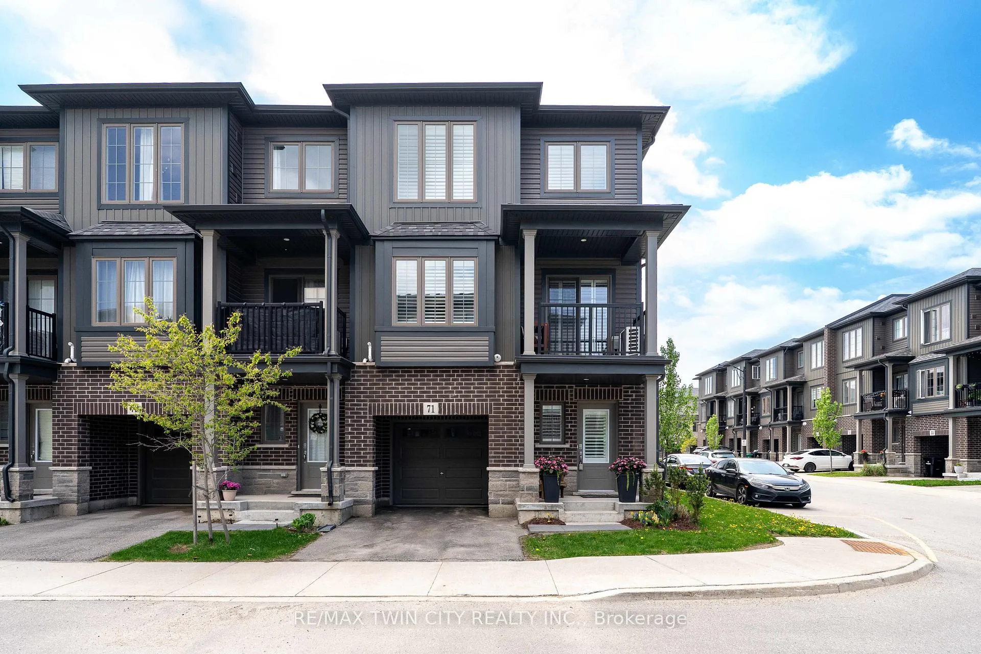 Photo 1 of Unit 71, 124 Compass Trail, Cambridge, Hagey — HOMEH