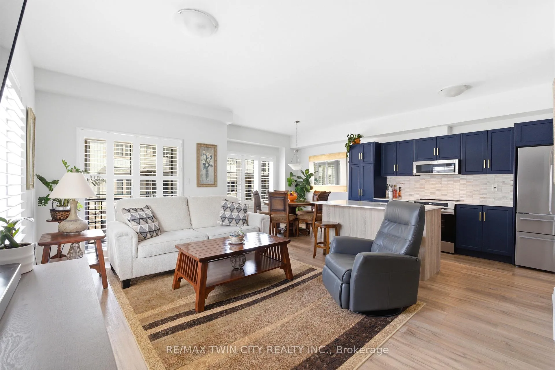 Photo 7 of Unit 71, 124 Compass Trail, Cambridge, Hagey — HOMEH